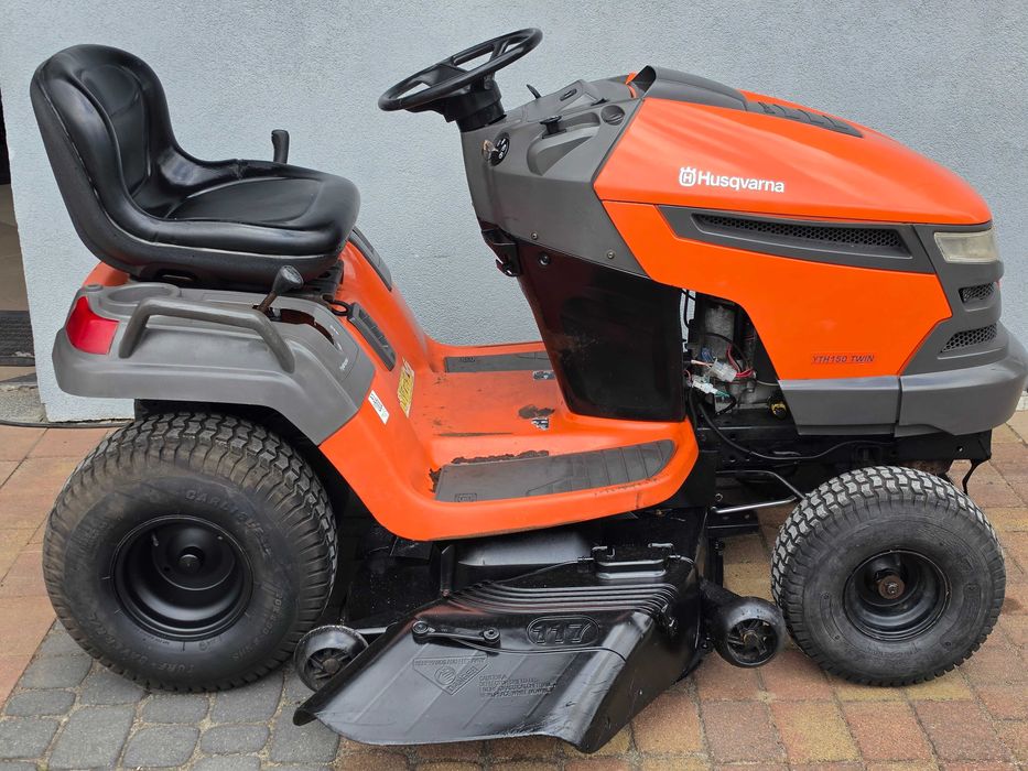 Traktorek Kosiarka Husqvarna YTH V-Twin 20 KM - Perfekcyjny Stan * GWARANCJA *