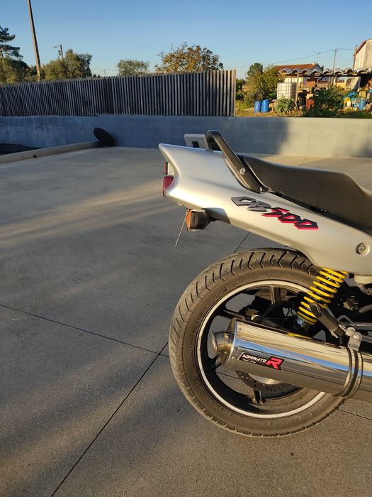 Honda CB500w 1998 (25Kw de livrete)