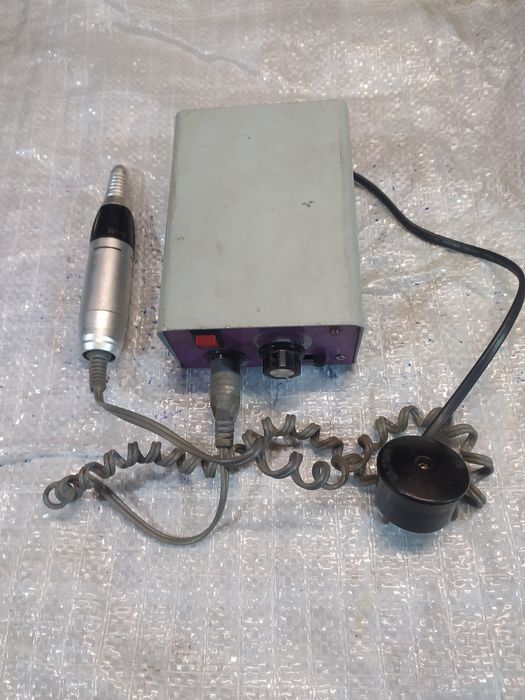 Продам фрезер для манікюру.