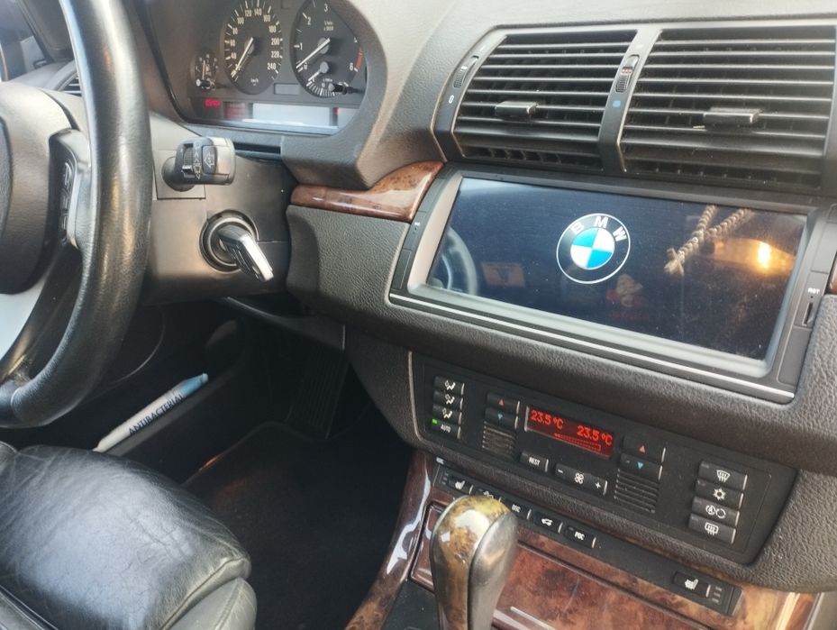 BMW X5 e53 2001 рік
