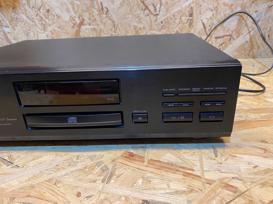 Akai cd odtwarzacz CD 19