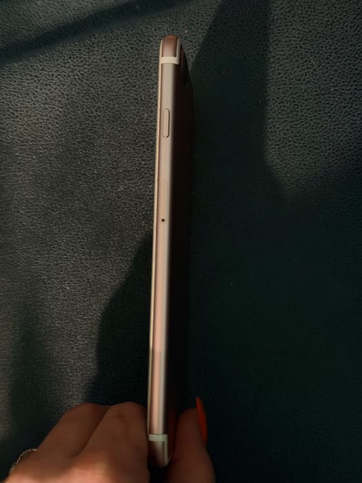 Apple iPhone 7 /8 під ремонт або на запчастини