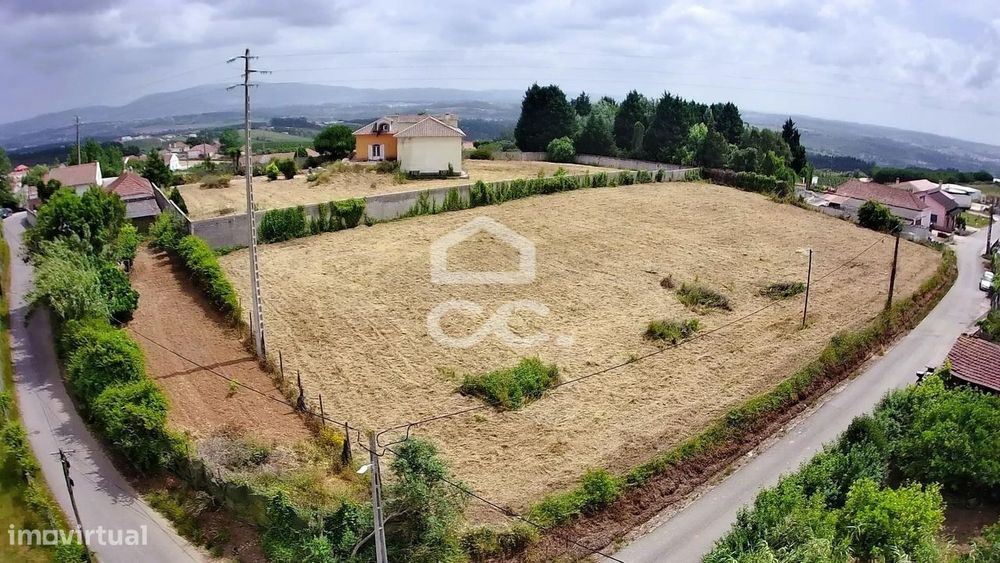 Terreno Premium com 3.660 m² no Carvalhal: Onde a Serra se Cruza com o