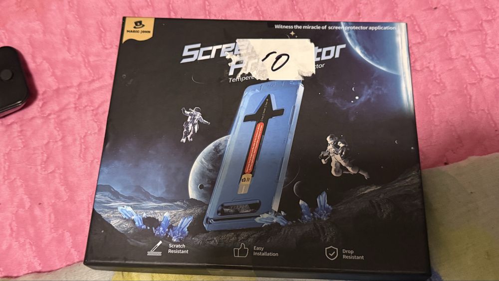 Защитное стекло с апликатором 16 про макс