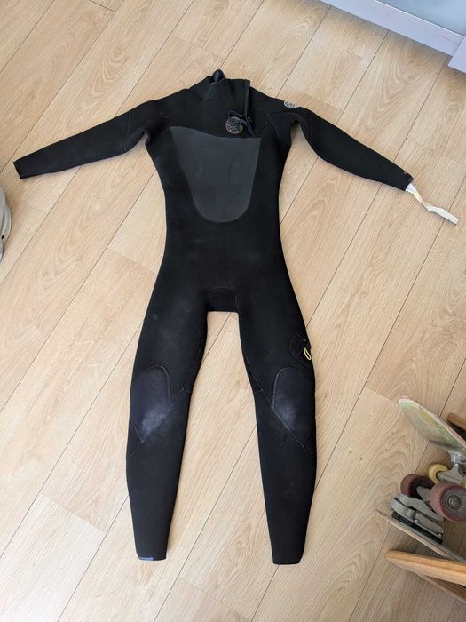 Fato Surf Mulher 4/3 - Rip Curl Flash Bomb E7 Heat Seeker Zip Free - Tamanho 6