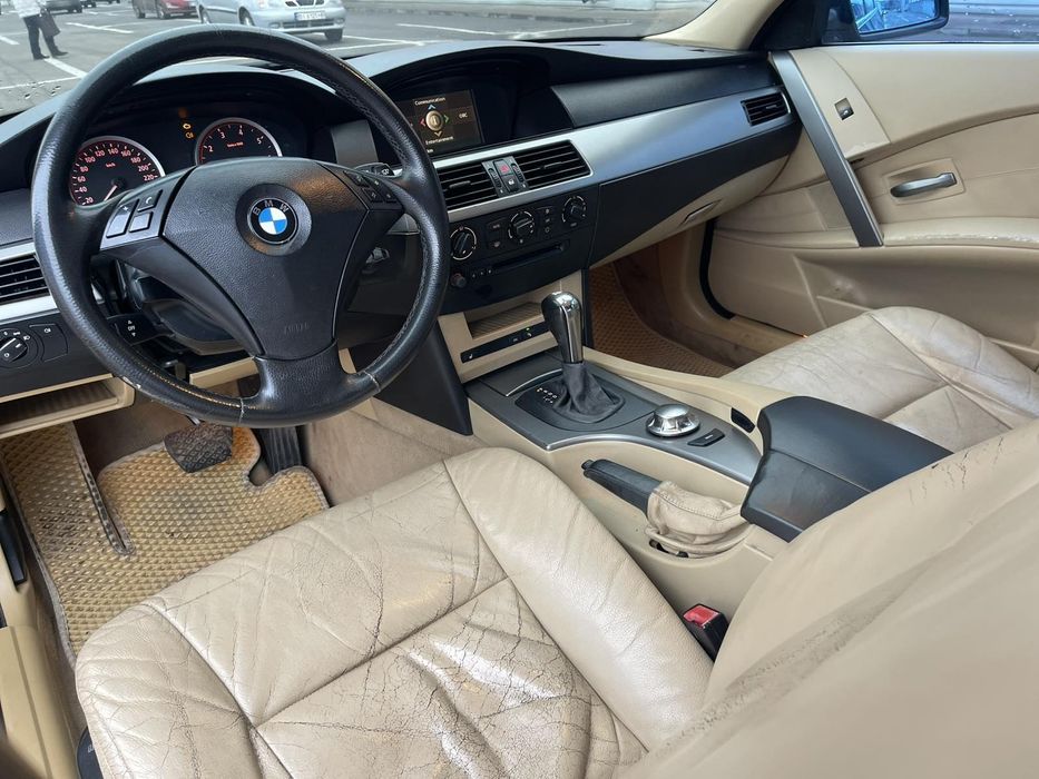 BMW 520 e60 2.2газ автомат