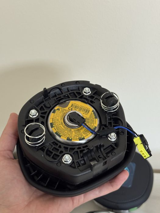 Подушка airbag M руля BMW G20 G22 G26 G30 G05 G06 G07 G11 G12 G01 G02