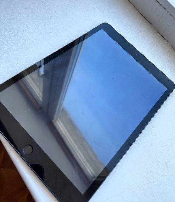 iPad 8 покоління 32 ГБ, LTE, 10,2