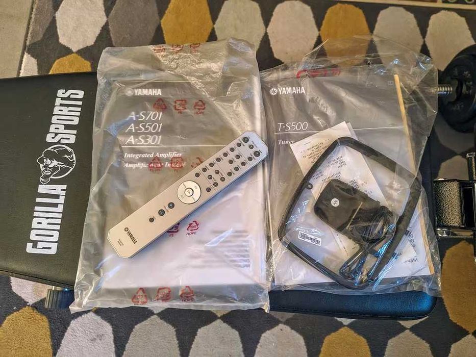 Wzmacniacz stereo Yamaha A-S701 + tuner