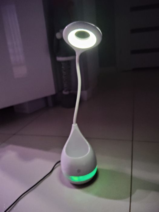 Lampka biurkowa LED
