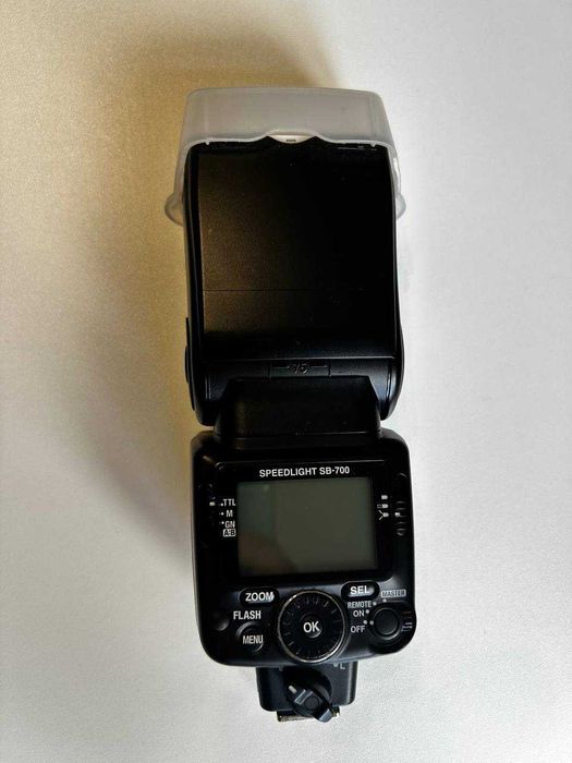 Комплект фотокамера NIKON D 7100+2 обʼєктиви+фотоспалах (див. опис)