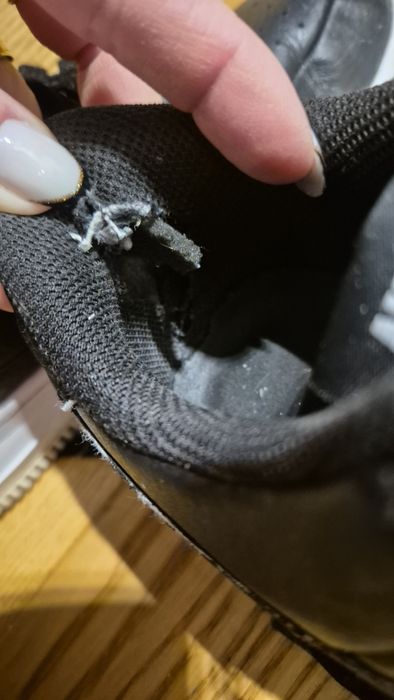Nike air force 38. 5 skórzane
Zapiętki wytarte