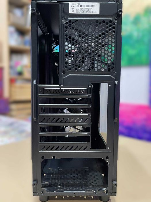 Sharkoon VG6-W RGB Midi Tower + nagrywarka Lite-On iHAS124-14 GW