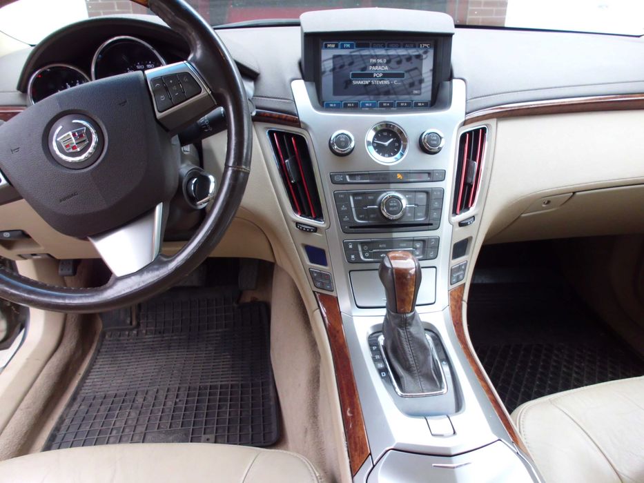 samochód cadilac cts 3.6 rok 2011 -297KM