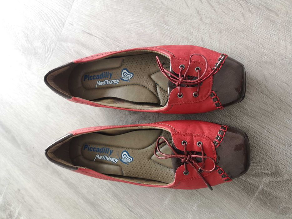 Sabrinas em tons vermelho e castanho, Piccadilly, 35