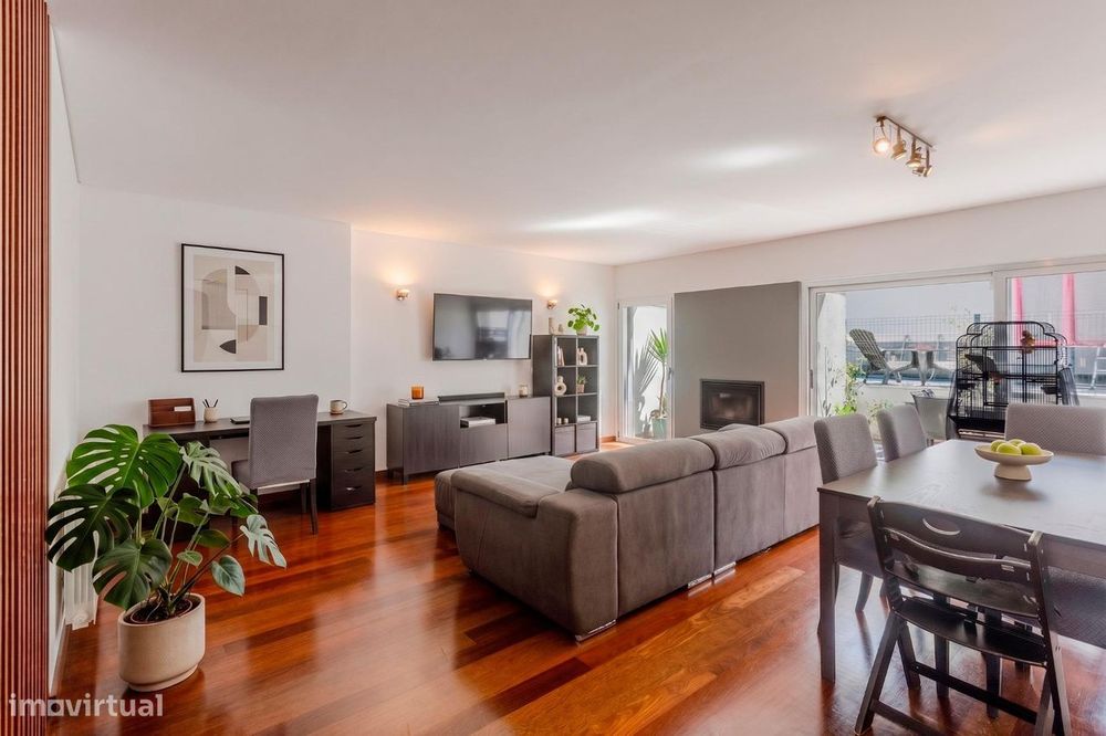 Moradia Geminada T3 Moderna