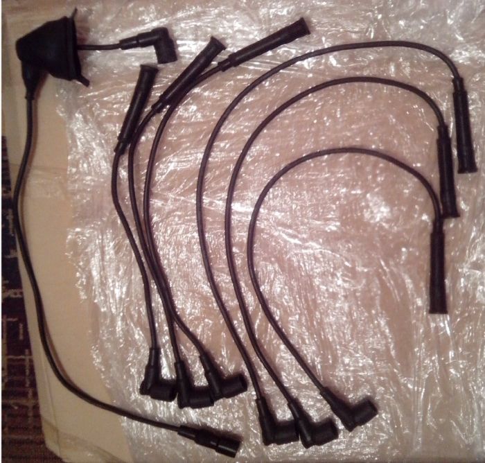 BMW E12 E23 E24 E28 Комплект проводов зажигания BERU ZE 727 (медь)