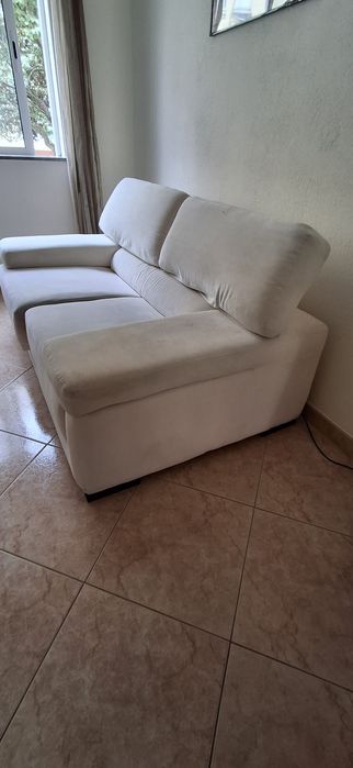 Sofá creme 2 corpos