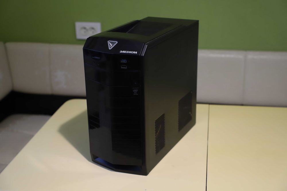 системний блок Medion