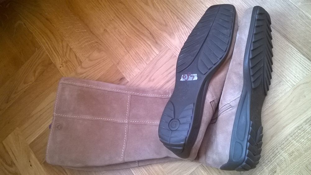 Nowe skórzane kozaki rozm 44