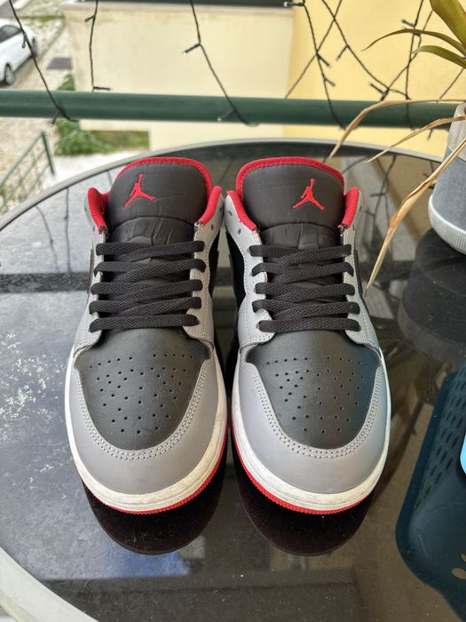 Air Jordan 1 Low Black Red Grey