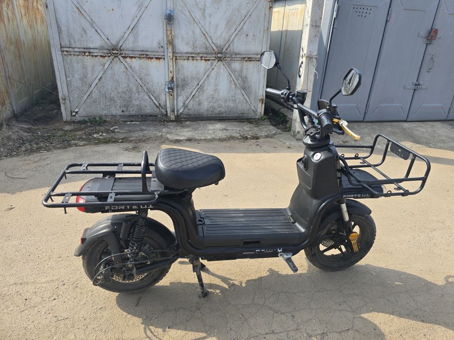 Продам Електроскутер Forte u1