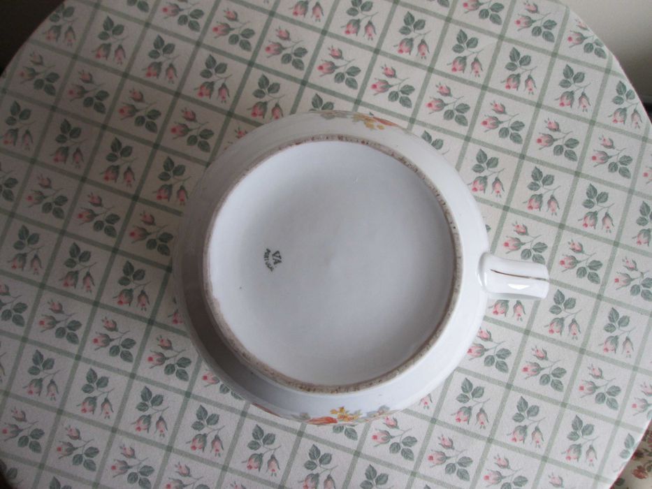 Penico Antigo Vista Alegre - Pintado - Flores Vermelhas e Fio Dourado