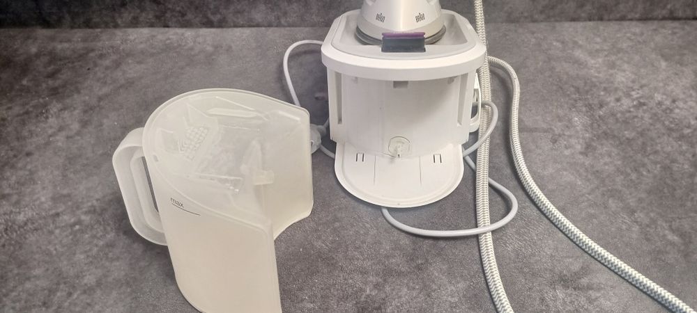 Гладильна система Braun CareStyle 3 (праска з парогенератором)