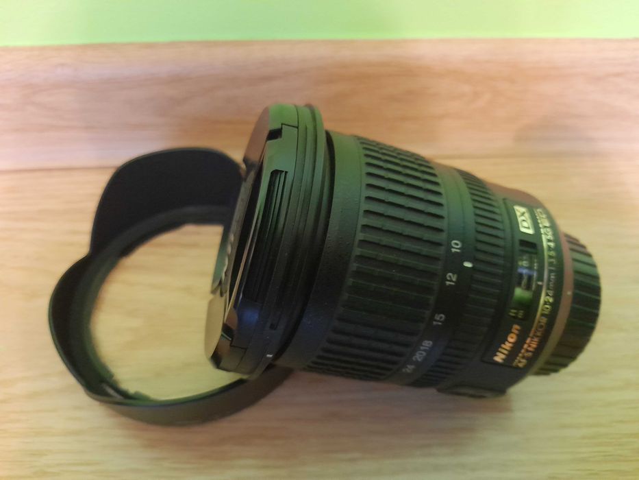 Sprzedam obiektyw  nikon