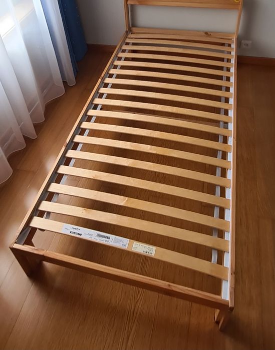 Estrado de ripas Ikea Luröy 90x200