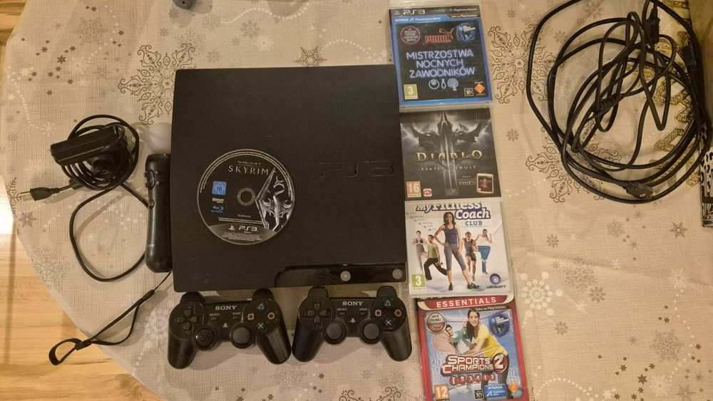 Sprzedam konsole ps3 z grami i ps move