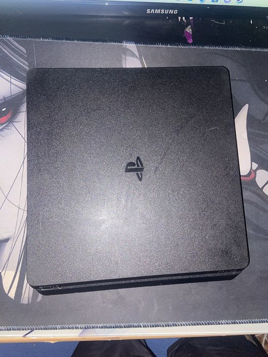 Consola ps4 em muito bom estado