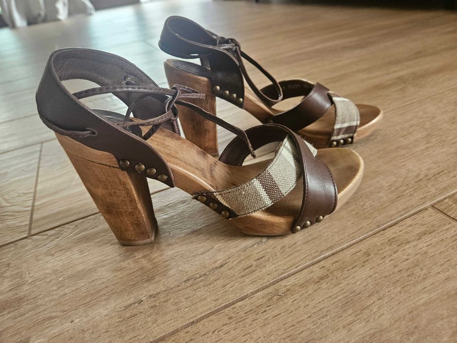 letnie buty ze skóry z drewnianym obcasem RYŁKO r. 37