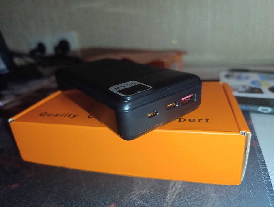 Повербанк Hinne  20000mAh USB, USB-C, Micro-USB (для блекаутів)