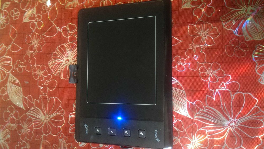 Продаеться графический планшет б/у без карандаша. Не дорого