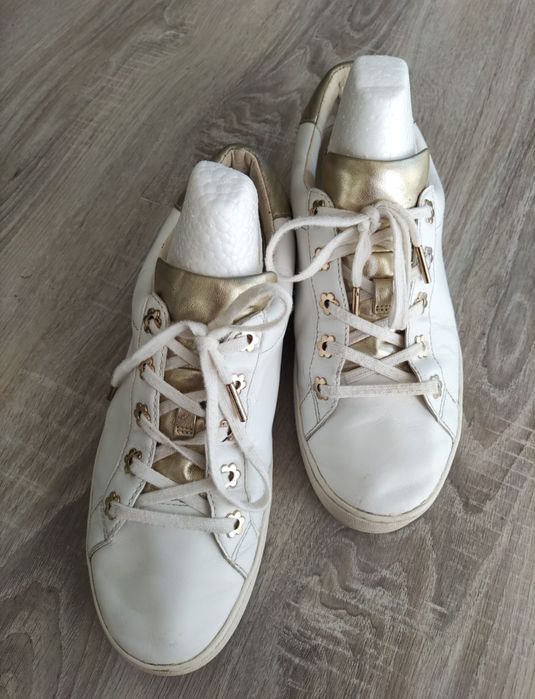 Białe sneakersy Michael Kors 39