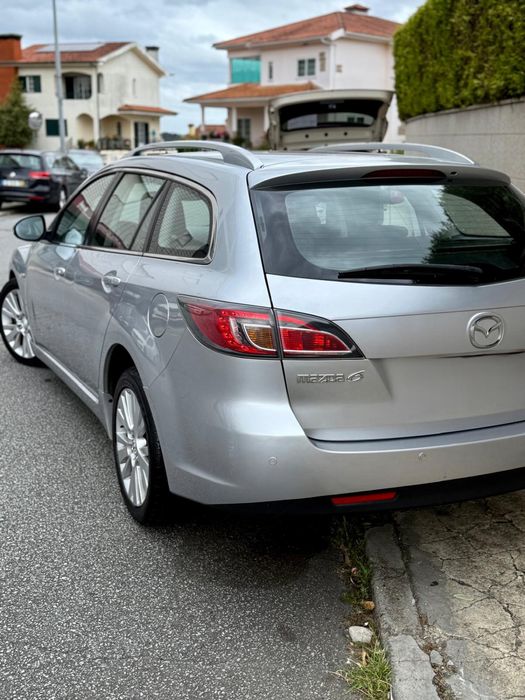 Mazda 6 pegar e andar