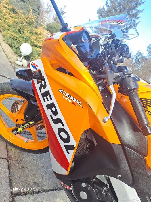 Honda cb125r 2016