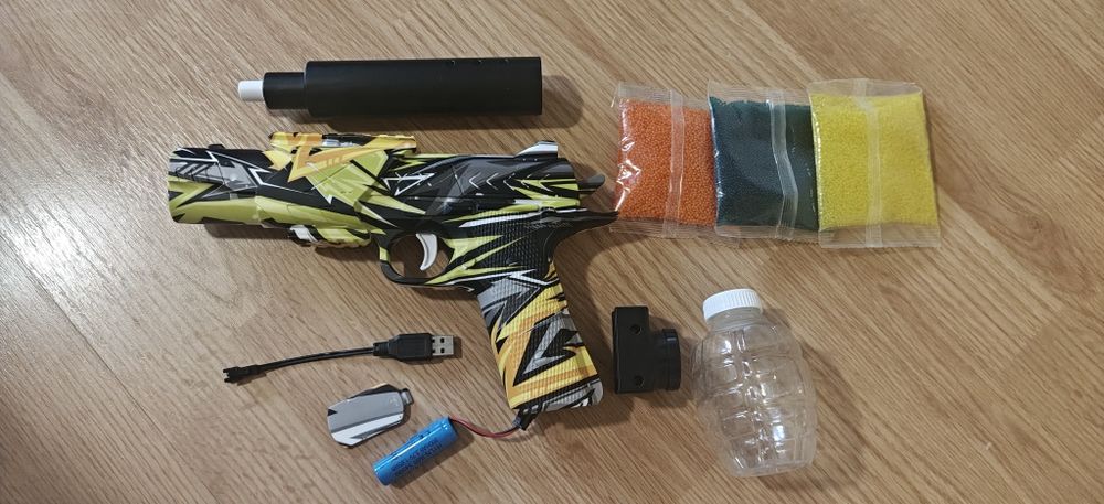Water bullet gun