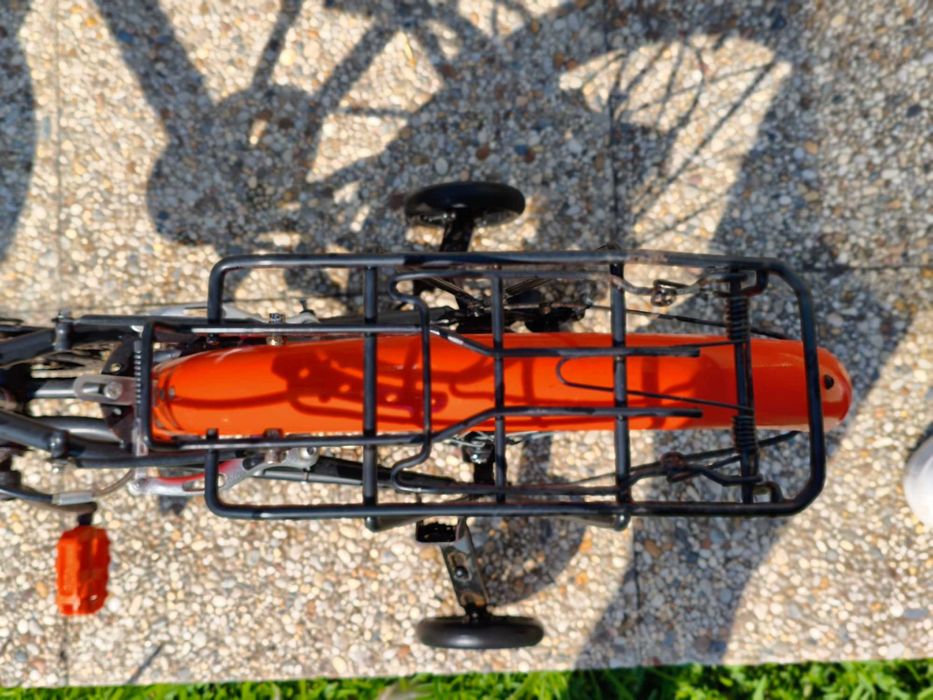 Bicicleta criança b twin com capacete BBB