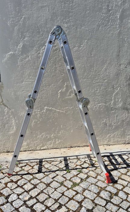Escadote de alumínio dobrável 4m Ferral
