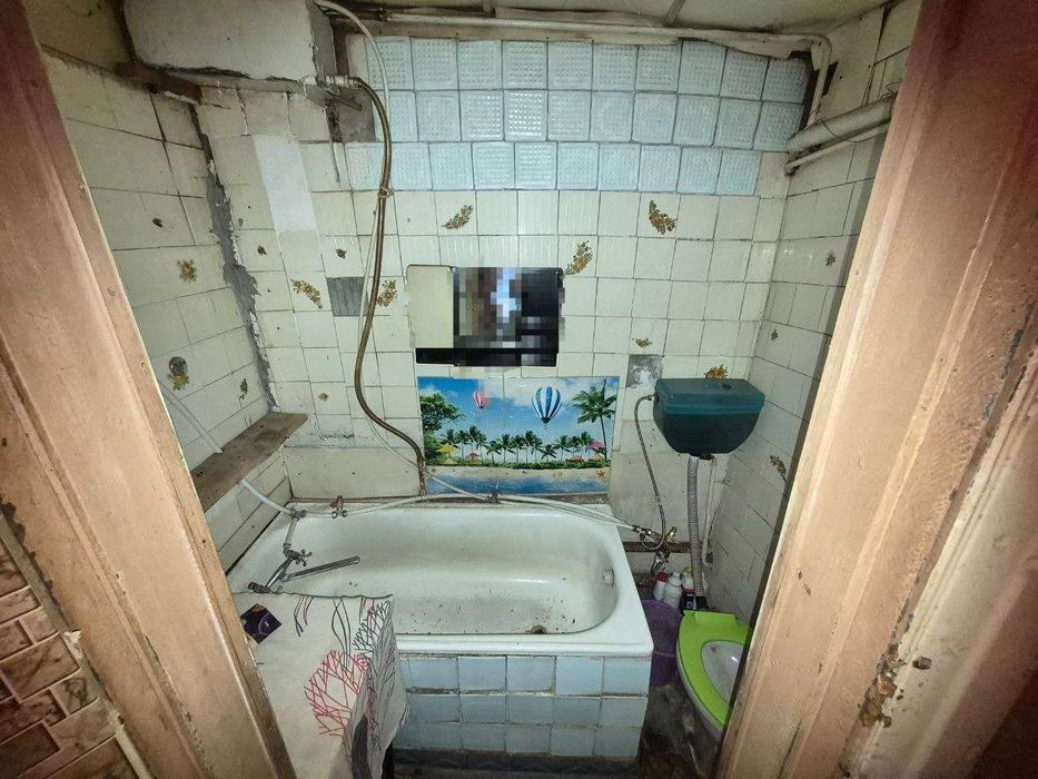 Продам 1\2 частина будинку м. Зміїв