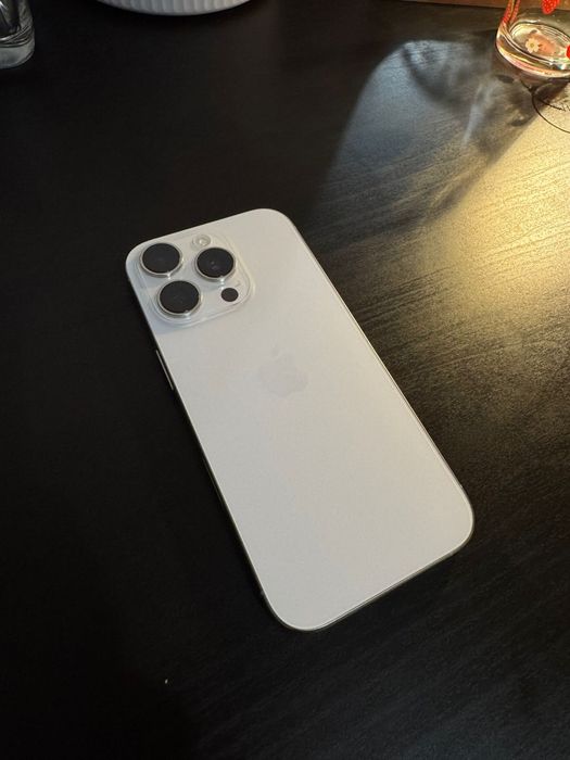 Iphone 16 Pro - Apple