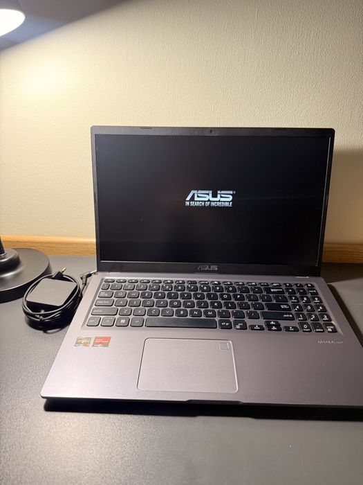 Laptop ASUS X515UA Ryzen 7 5700U 16GB 512GB SSD gameing grafika muzyka