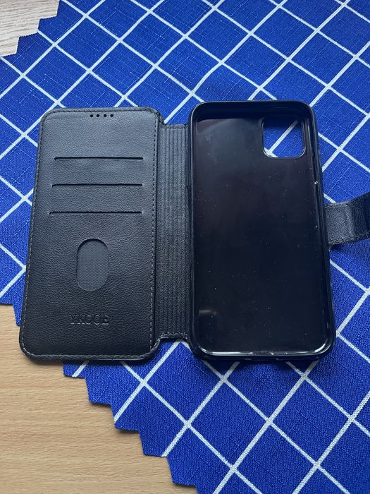Sprzedam etui z klapką do iphone 11