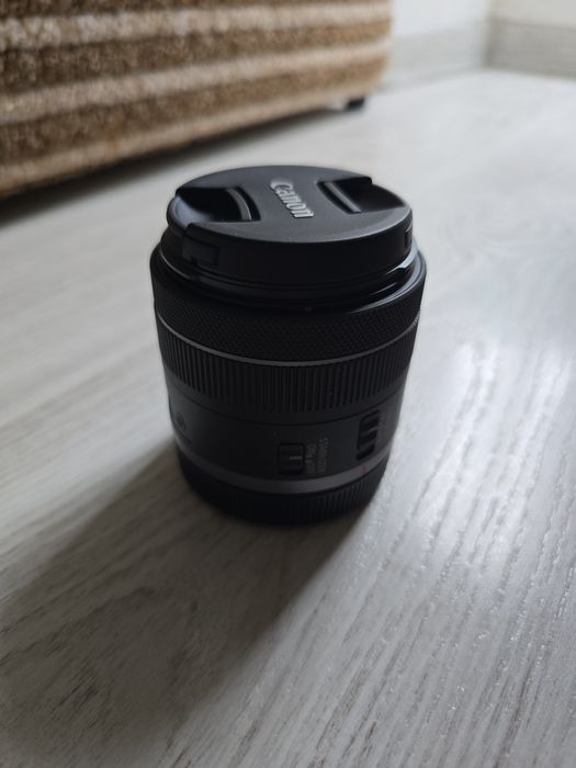 Об'єктив Canon rf 24-50mm