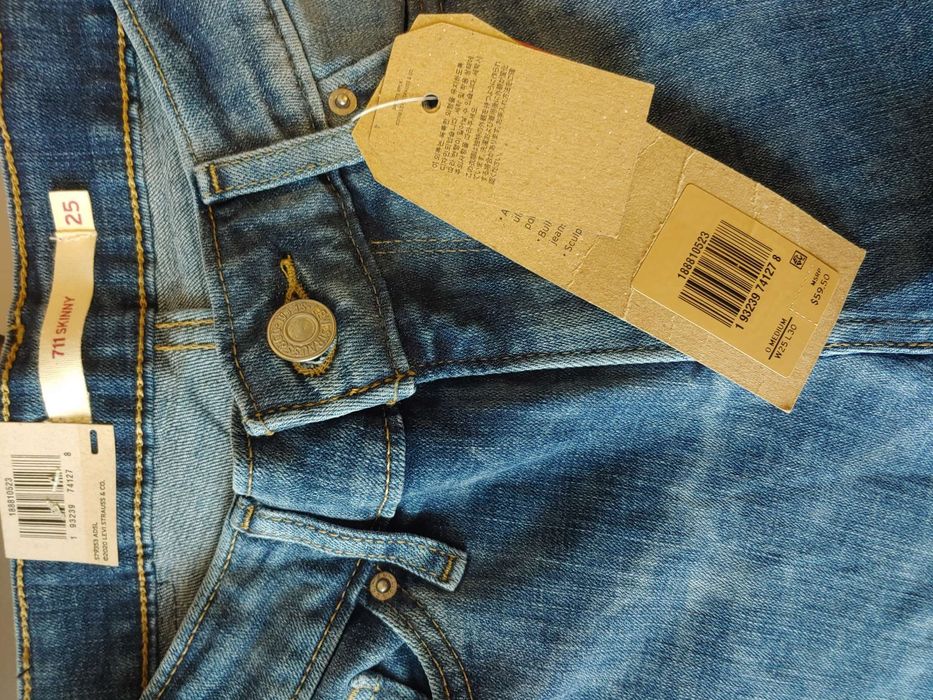 Джиниси Levi's , Universal Thread, Mango - оригінал