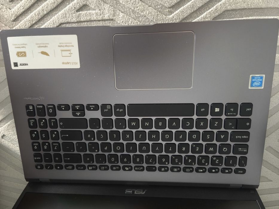 Asus laptop vivobook X509MA
