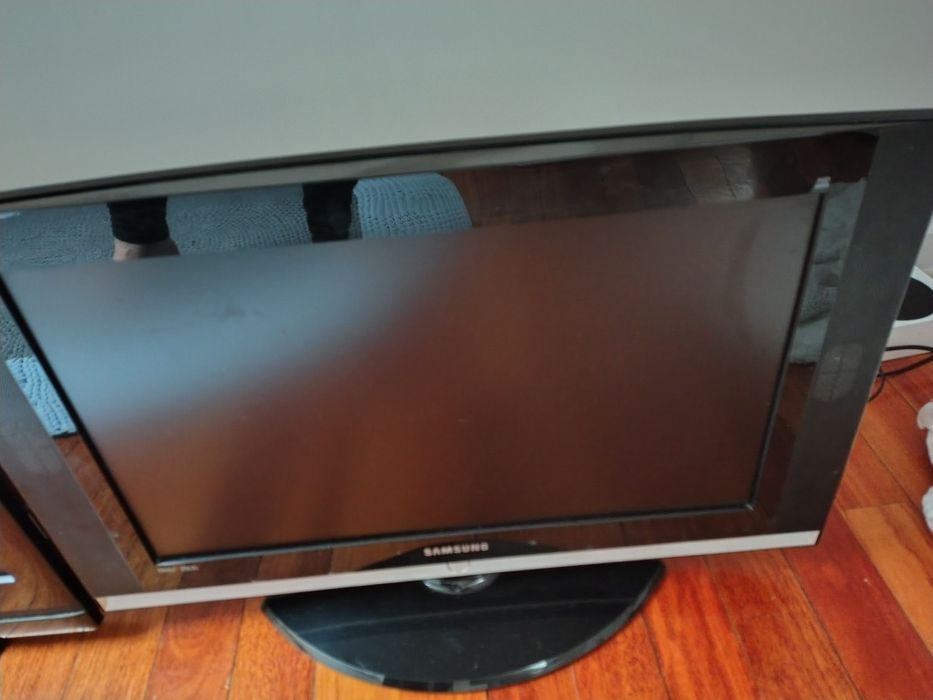 telewizor używany 32 całe samsung