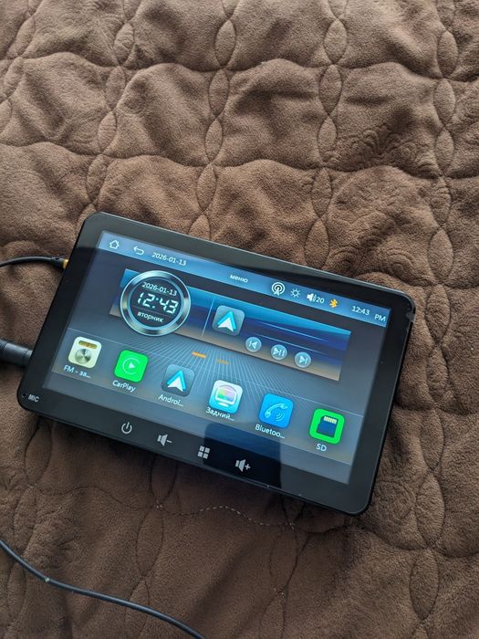 Мультимедійний монітор для авто, Carplay та Android Auto.